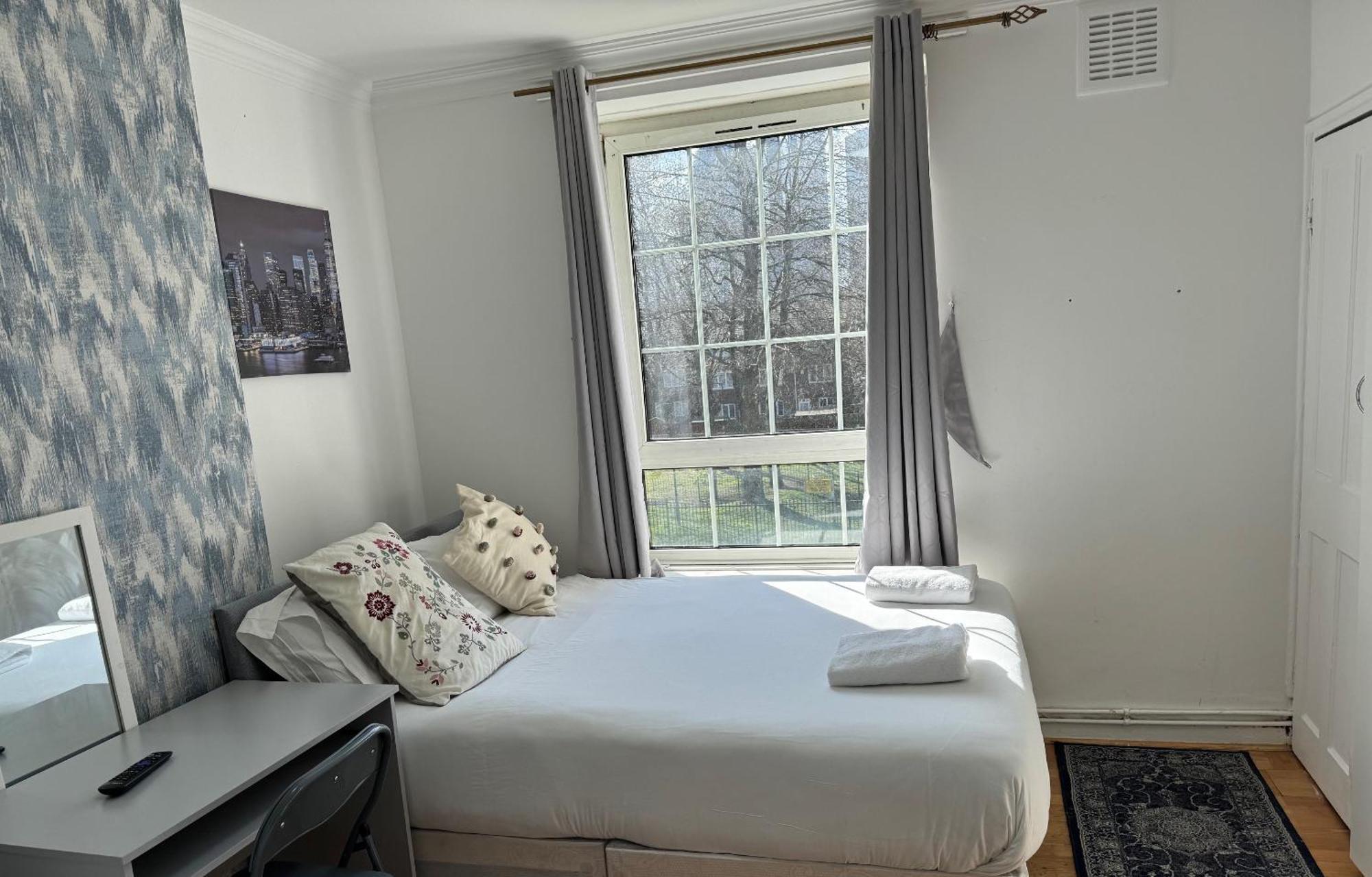 Budget Grey House London Eksteriør billede