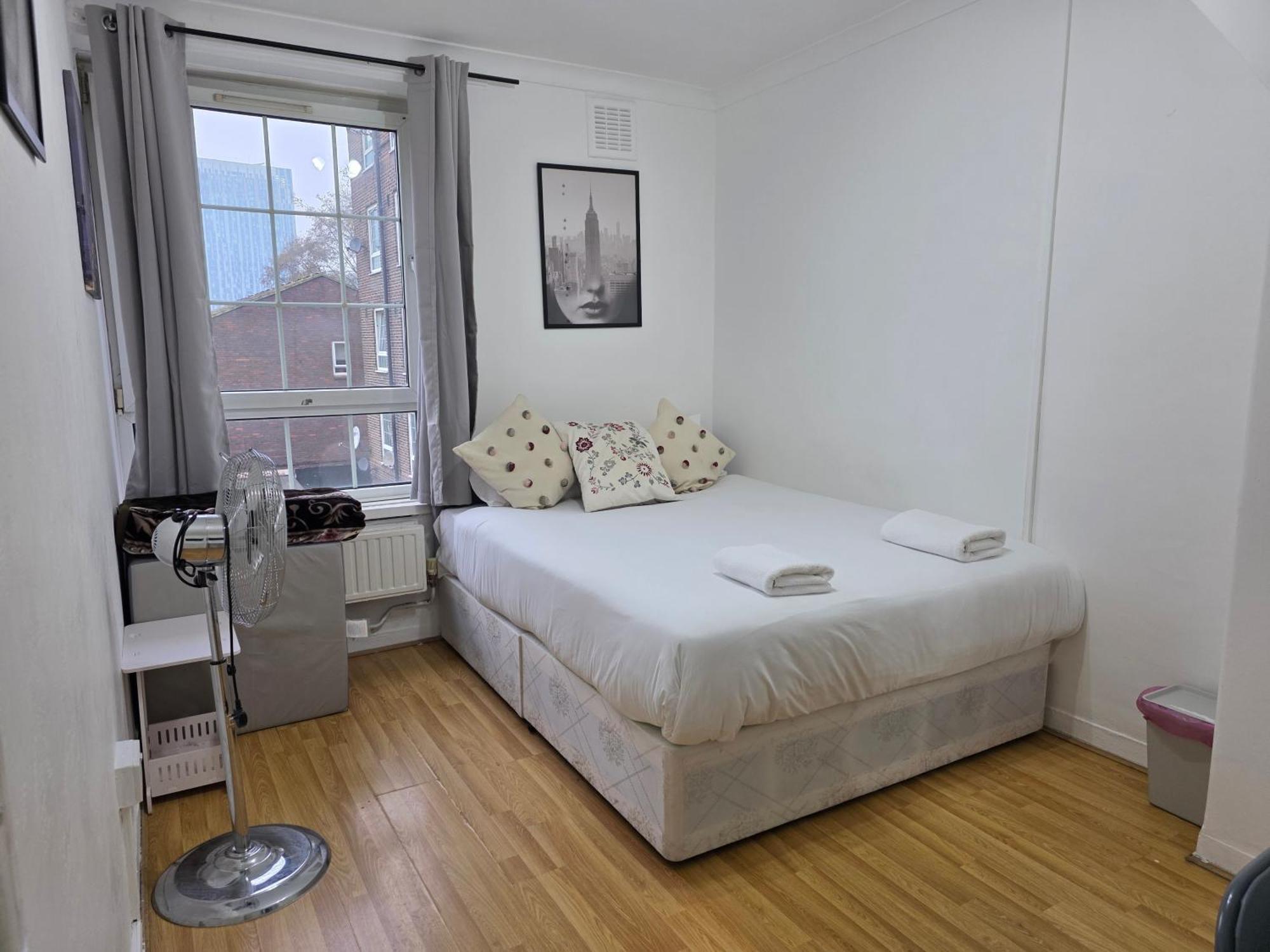 Budget Grey House London Eksteriør billede